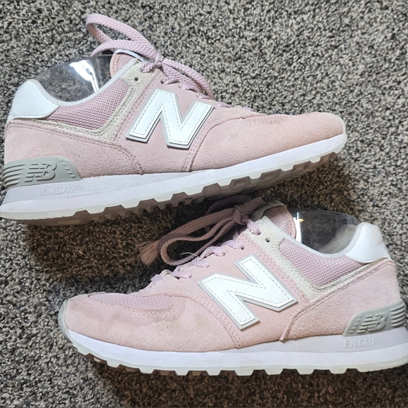 New Balance Pink Sneakers Womens Size 8.5 - Picture 1 of 7